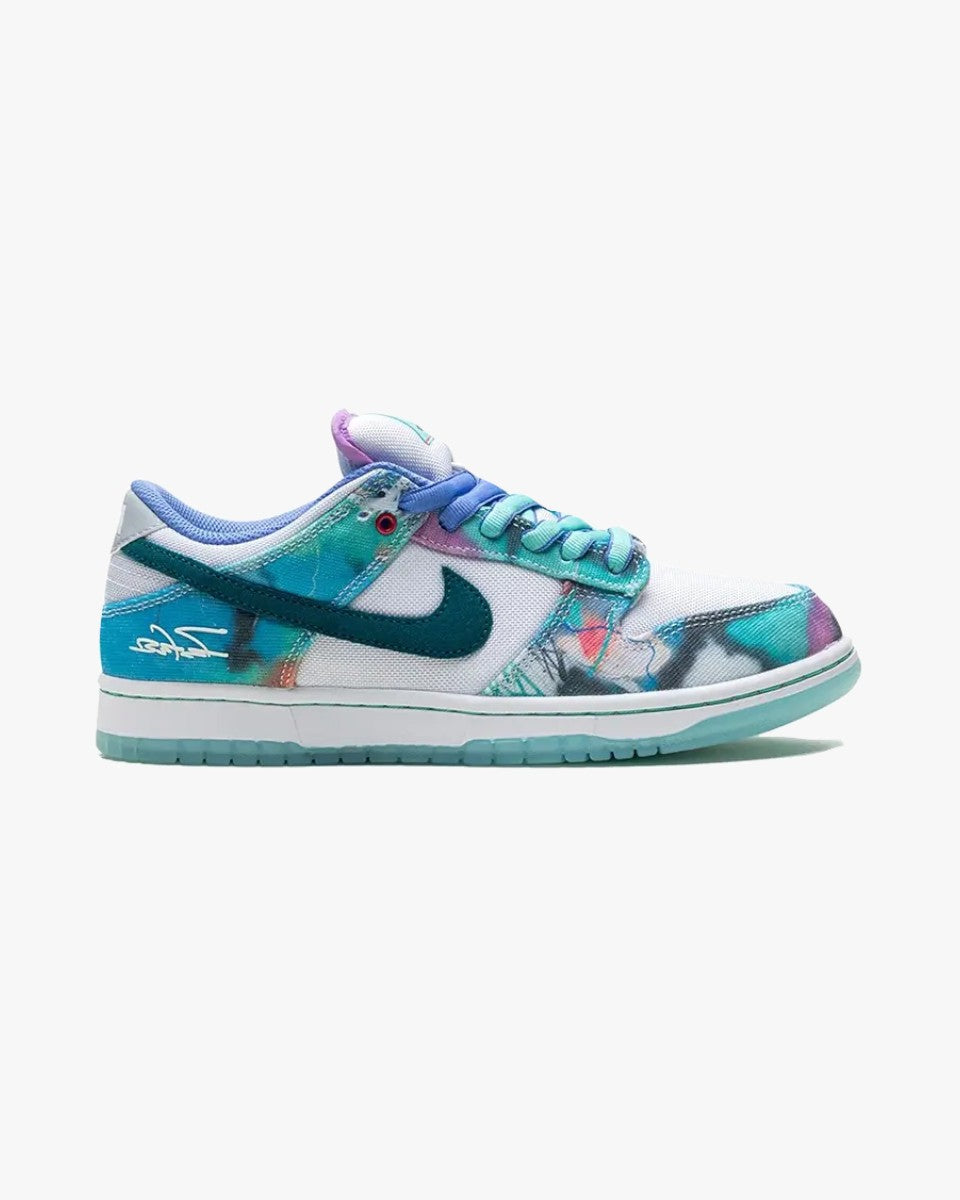 Nike SB Dunk Low Futura Laboratories Bleached Aquas