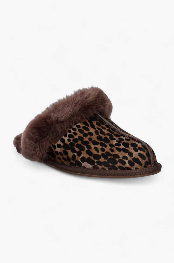 UGG Scuffette Caspian Slipper Burnt Cedar - GOT'EM