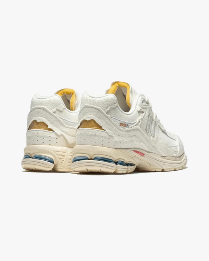 New Balance 2002R Protection Pack White - GOT'EM