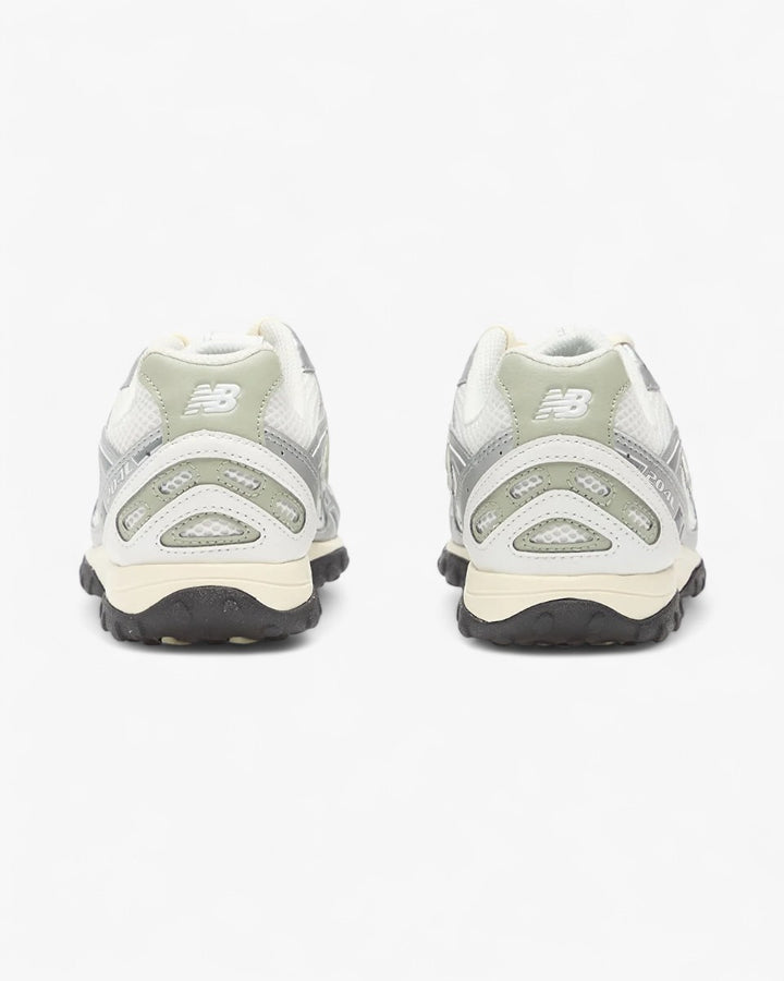 New Balance 204L Silver Metallic Sage Green - GOT'EM