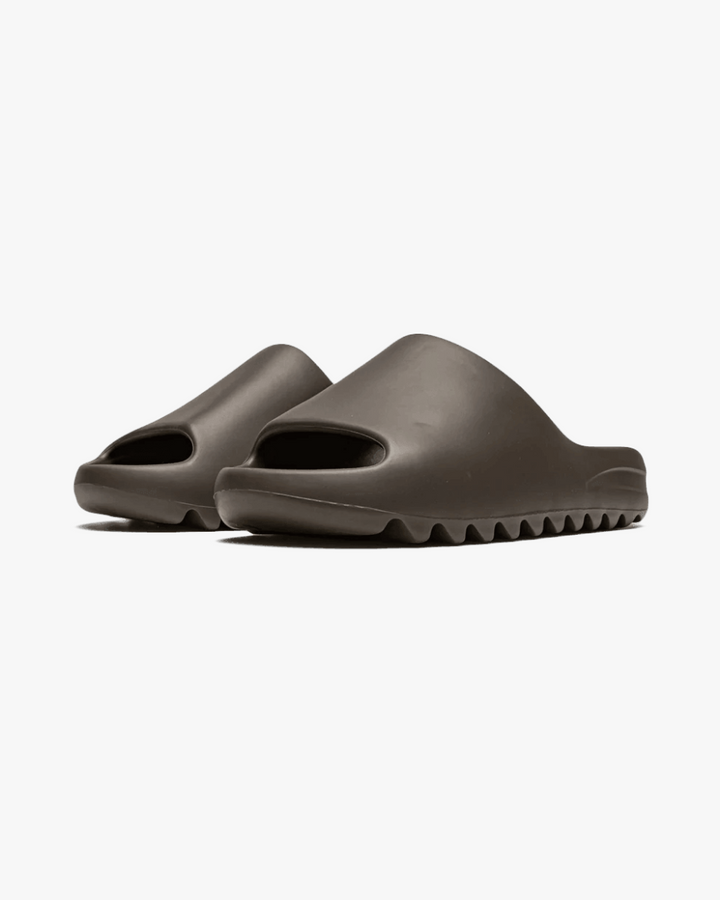 Yeezy Slide Soot - GOT'EM