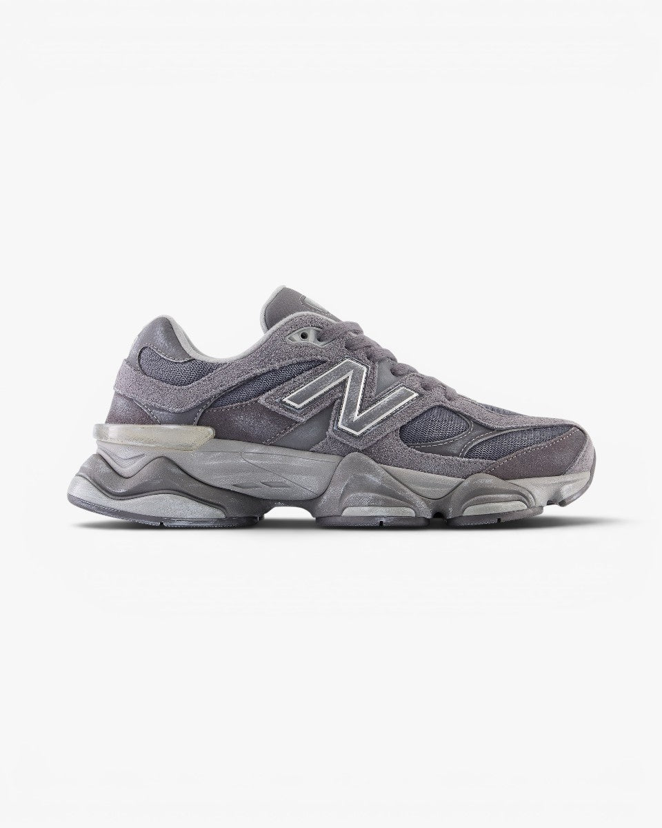 New Balance 9060 Magnet