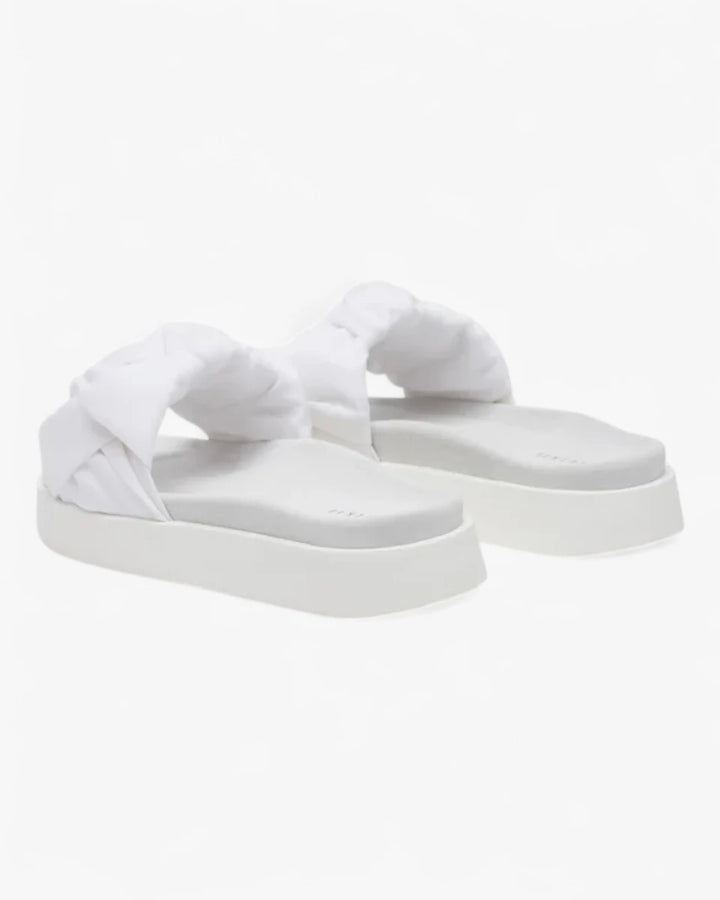 INUIKII Klapki Fjord Flower White - GOT'EM